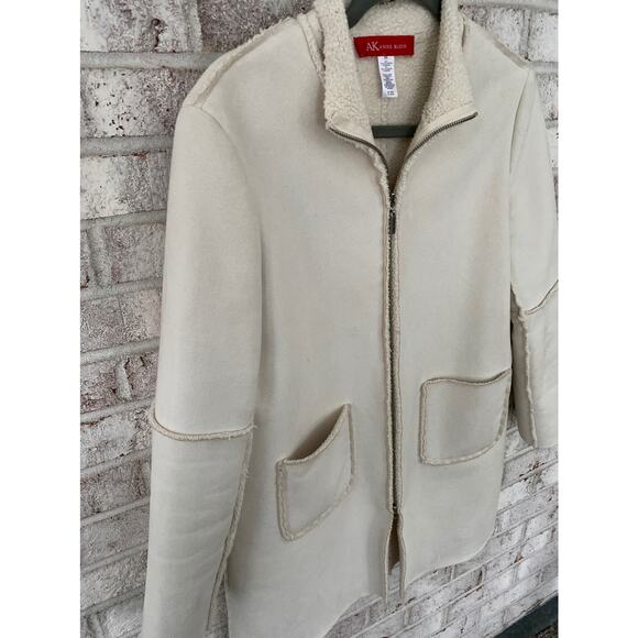 Anne Klein Women's Soft Cream Colored Full Zip Peacoat Size PS - Picture 2 of 5